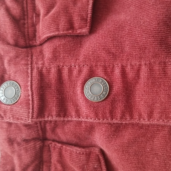⭐ 2/$10 Mossimo Red Corduroy Mini Skirt - Picture 4 of 6